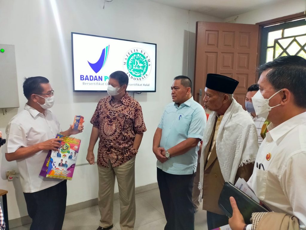 Hasim Djojohadikusumo Apresiasi dan Puji Budidaya Ikan Gabus untuk Turunkan Angka Stunting Oleh PT Akar Rimba 