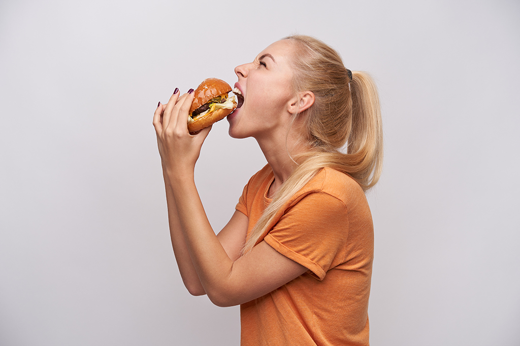 Gambar 3 - Bahaya makanan junk food
